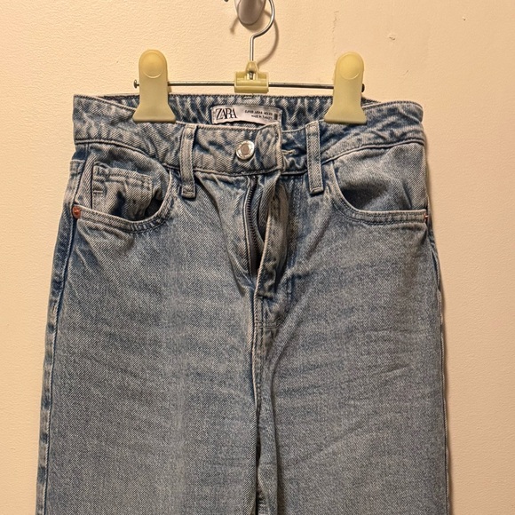 Zara High Rise Straight Jeans • Blue • Size 0 - Picture 8 of 10
